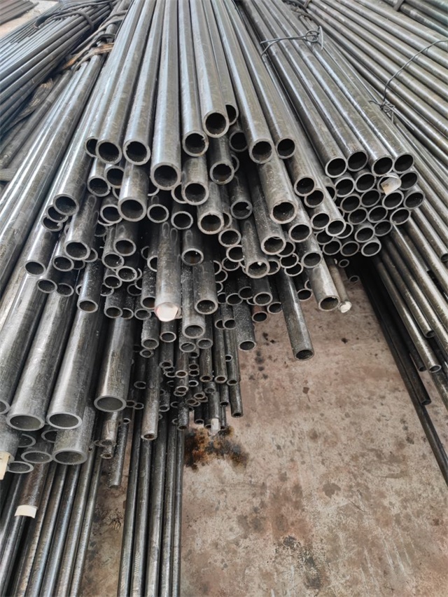 恩施精密光亮无缝钢管厂